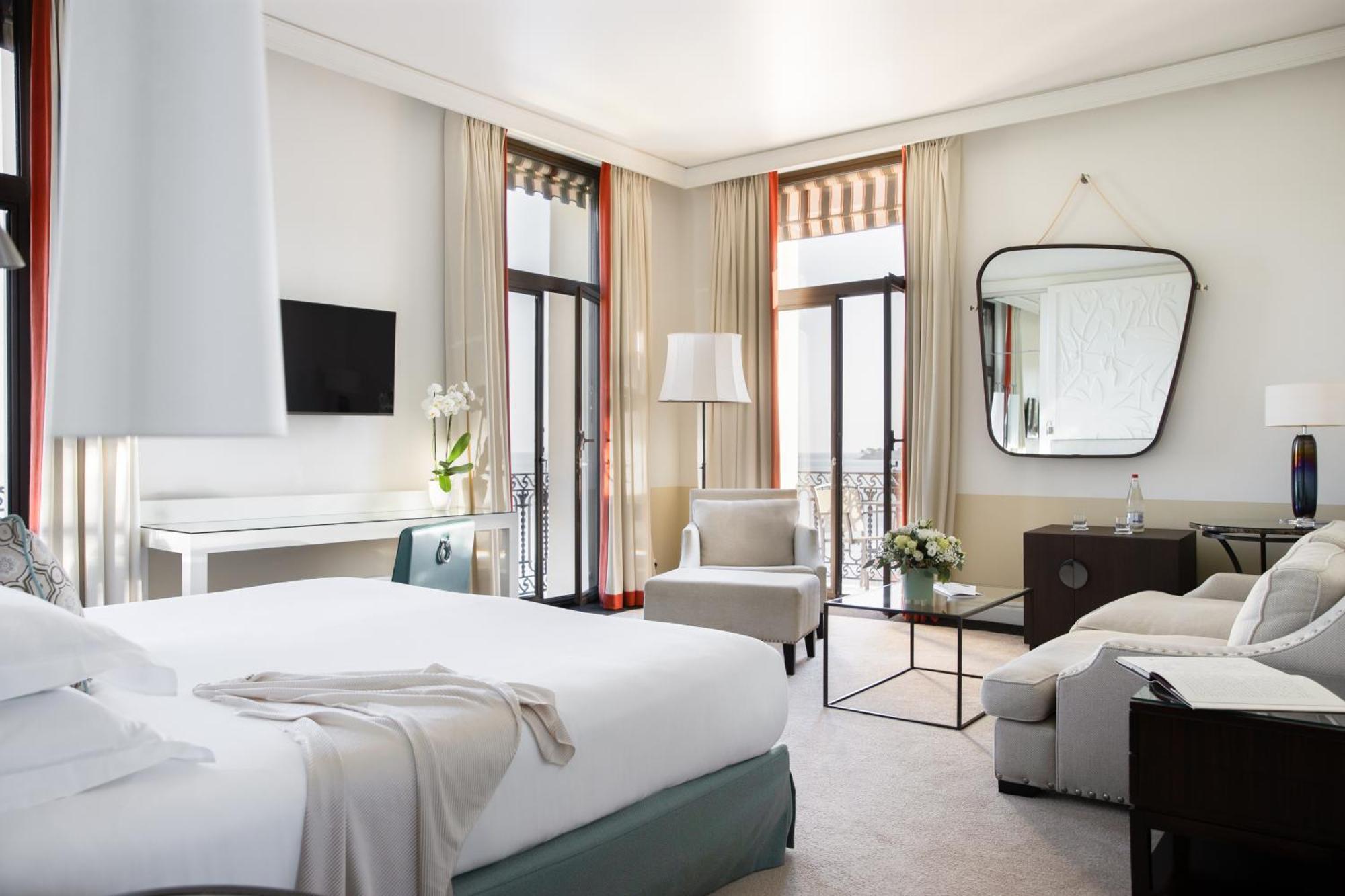 รอยัล ริเวียรา Hotel แซงต์-ฌอง-กัป-เฟราต์ ภายนอก รูปภาพ