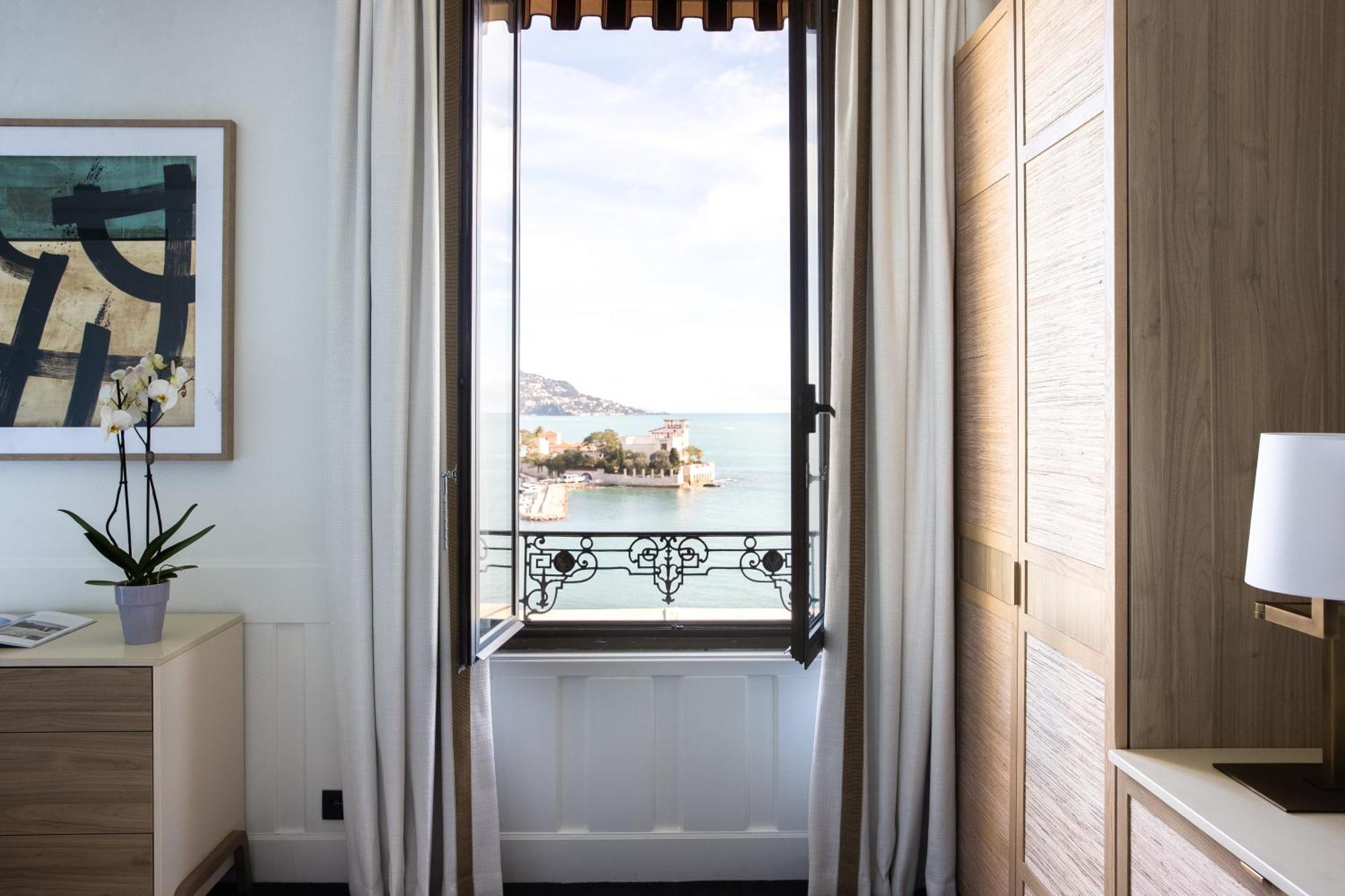 รอยัล ริเวียรา Hotel แซงต์-ฌอง-กัป-เฟราต์ ภายนอก รูปภาพ