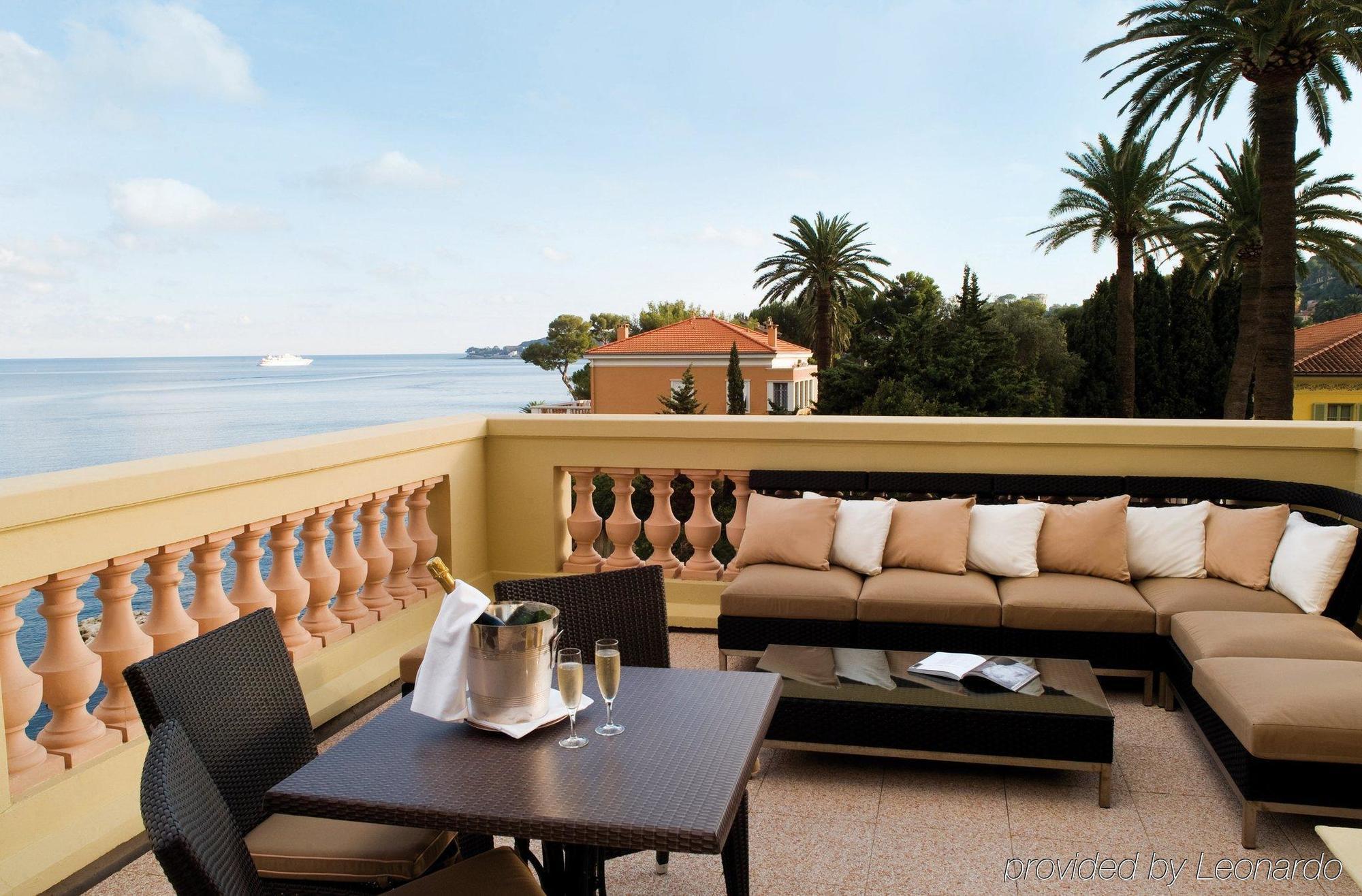 รอยัล ริเวียรา Hotel แซงต์-ฌอง-กัป-เฟราต์ ภายนอก รูปภาพ